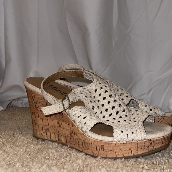 Wedges - Picture 2 of 2